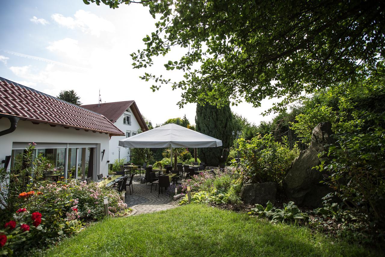 Hotel & Restaurant "Am Obstgarten" Oberteuringen Exterior foto